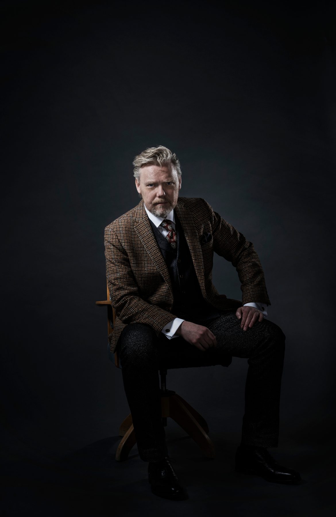 Portrait of opera singer Karl-Magnus Fredriksson — Portrait — tweed (Photo: Markus Gårder)