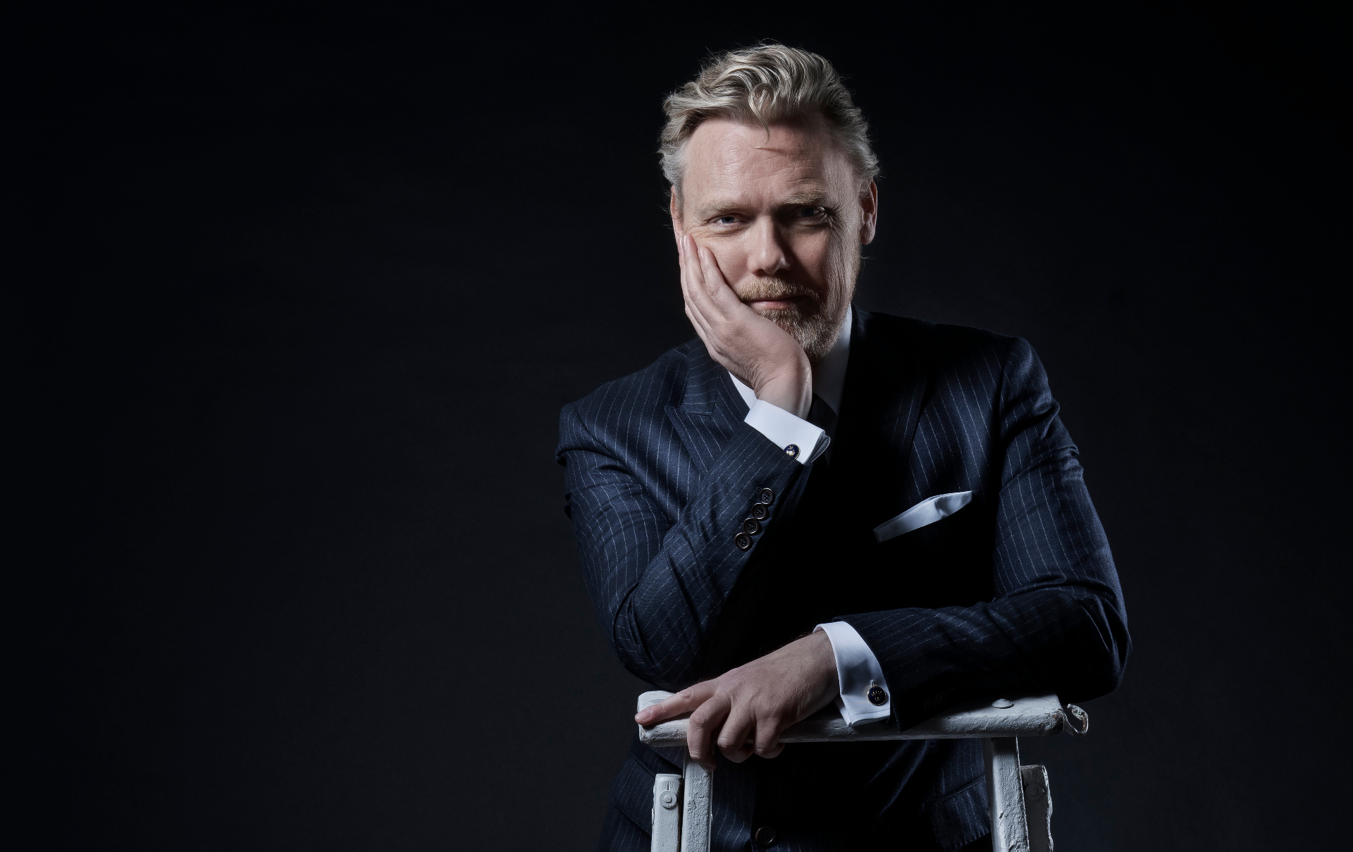 Portrait — studio